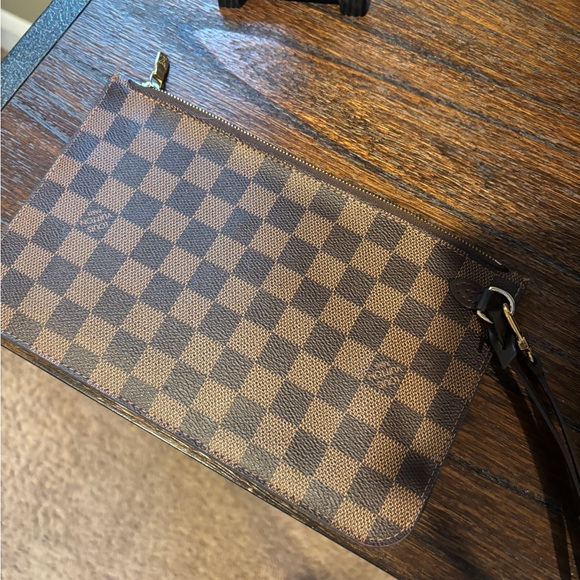 Louis Vuitton Brown Checkered Tote - Picture 9 of 12
